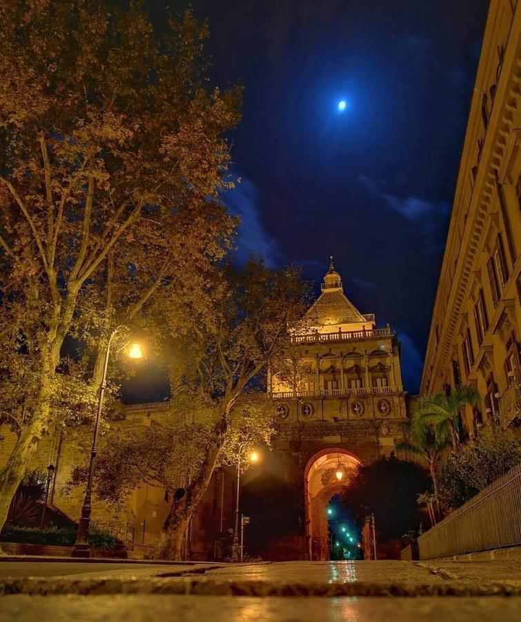 Il Siciliano Home Palermo Bagian luar foto