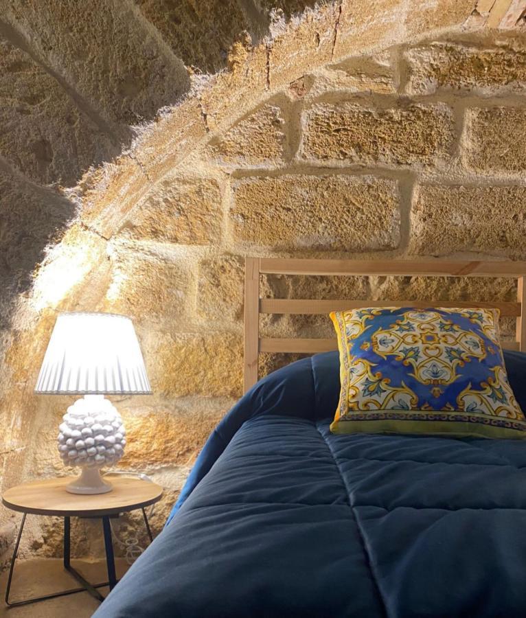 Il Siciliano Home Palermo Bagian luar foto