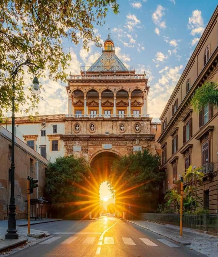Il Siciliano Home Palermo Bagian luar foto