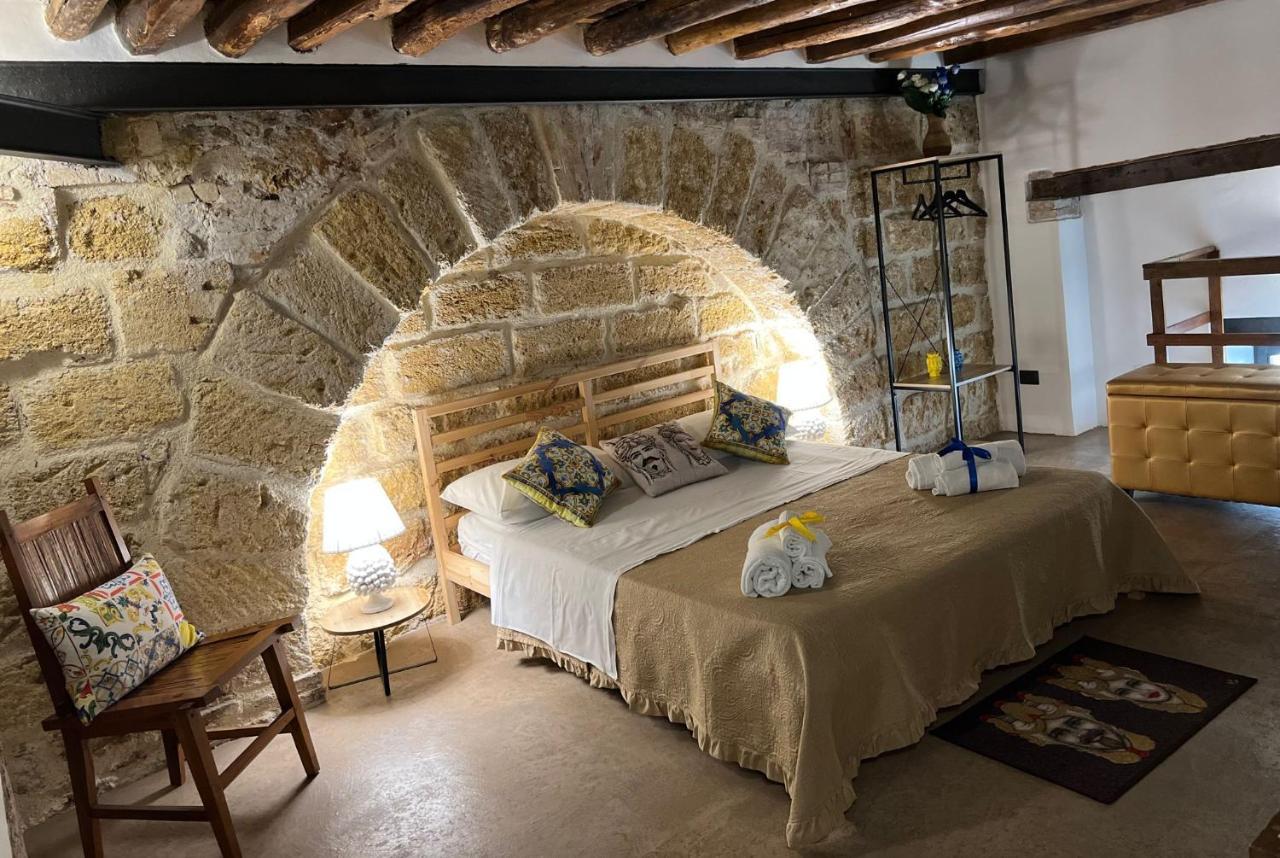 Il Siciliano Home Palermo Bagian luar foto