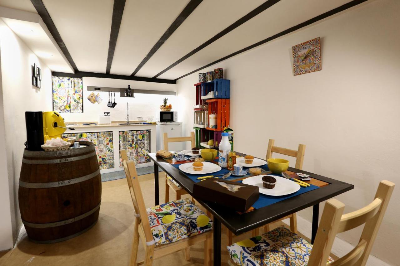 Il Siciliano Home Palermo Bagian luar foto
